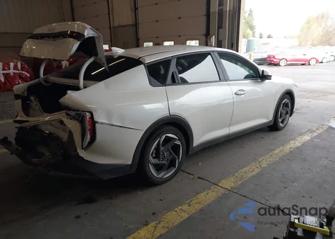 2025 Kia K4 Ex из США, поврежденный, VIN 3KPFU4DE6SE025457